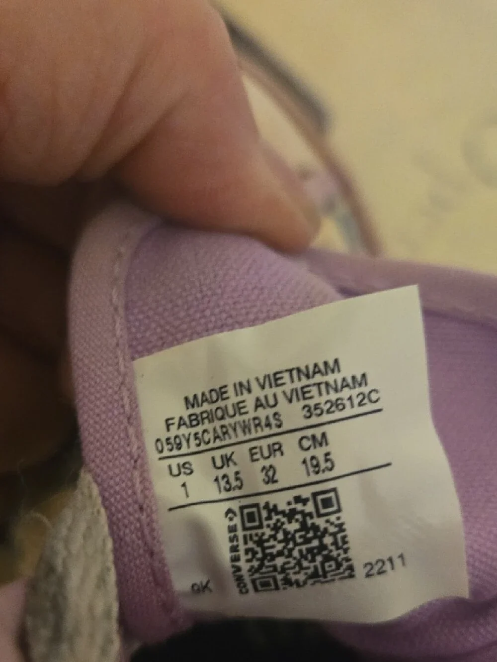 Converse Girls High-Top Unicorn Print Sneakers in Cream and Purple